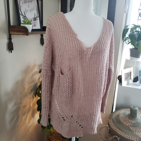 🌷Oversized V neck distressed sweater pale pink - Picture 7 of 12